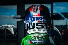 Obrázek pro kategorii Přilby